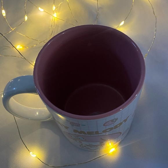 Sanrio 🎀 My Melody mug 🎄 - Picture 5 of 5